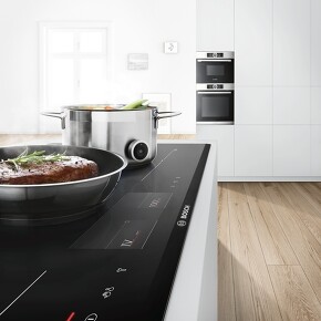 Der PerfectFry Bratsensor sorgt für das perfekte Steak – ob rare, medium oder durch. Der PerfectFry Bratsensor sorgt für das perfekte Steak – ob rare, medium oder durch.